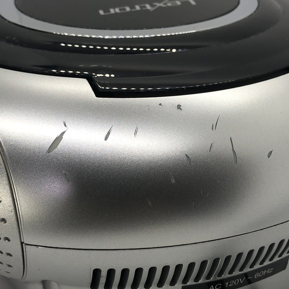 Lextron AM/FM Alarm Clock Radio (but CD Player DO NOT WORK) - Picture 4 of 11